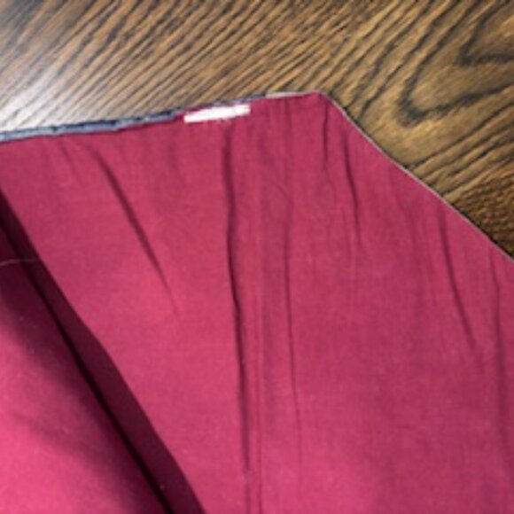 Clearout GUC Pier 1 Imports runner - Picture 4 of 4